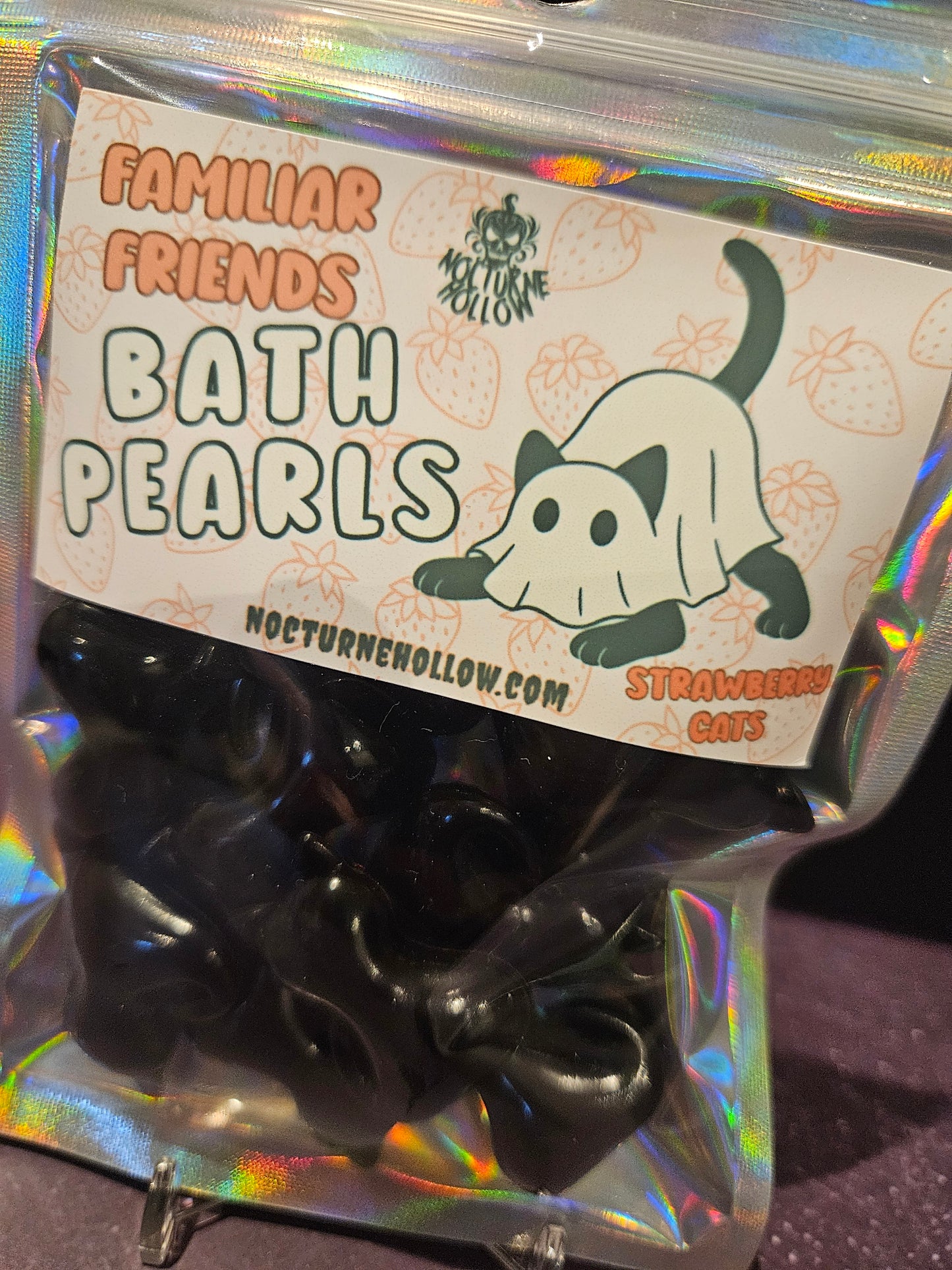 Bath Pearls - Familiar Friends Strawberry Cats